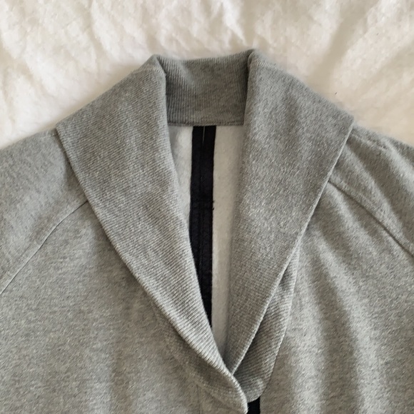 Lululemon sweatshirt jacket - Picture 6 of 7